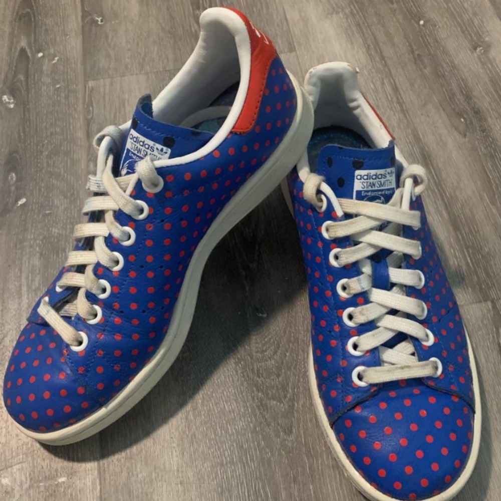 ADIDAS x PHARRELL WILLIAMS STAN SMITHS